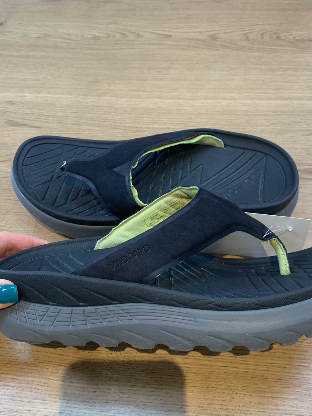 Vionic Restore Orthotic Recovery Sandals